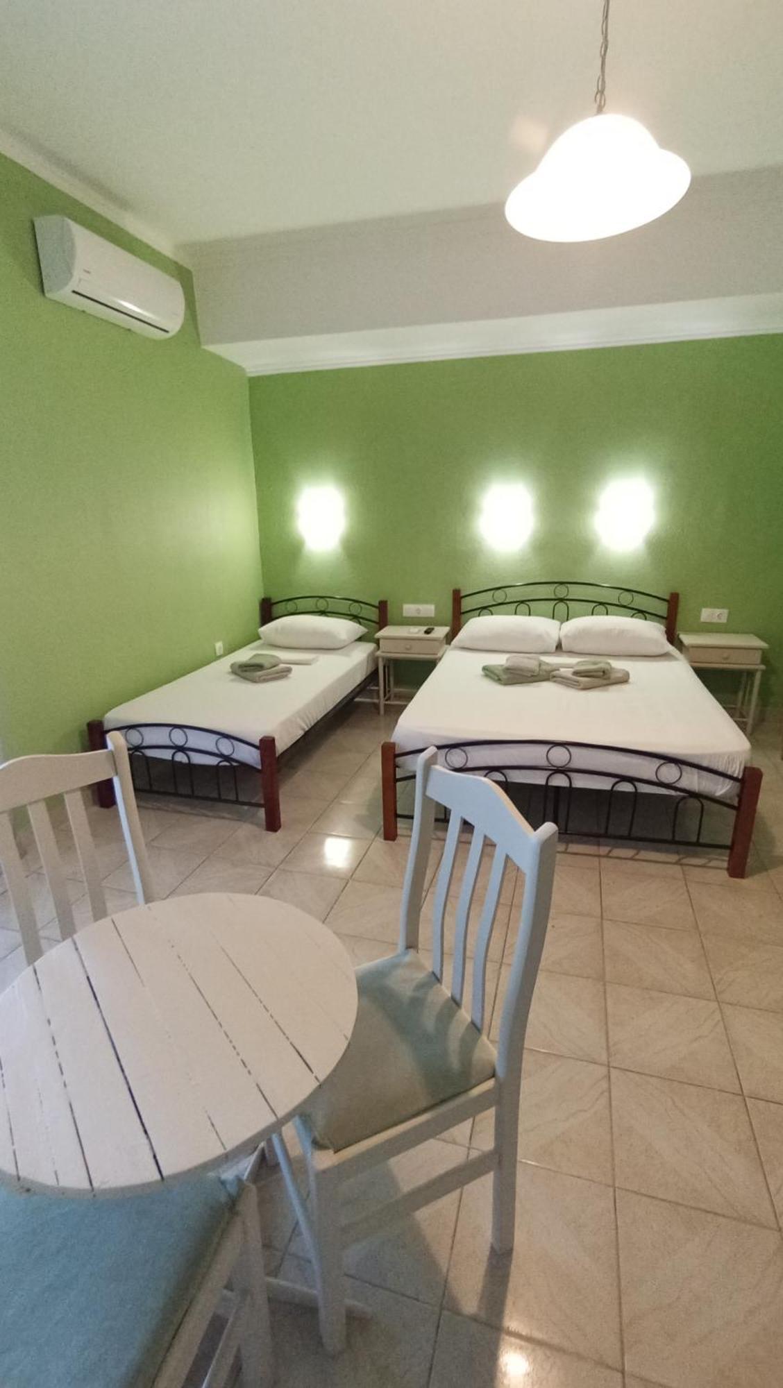 House Eugenia Sarti Apartment Bilik gambar