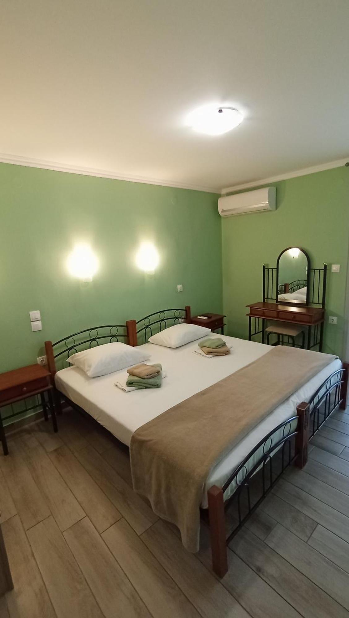 House Eugenia Sarti Apartment Luaran gambar