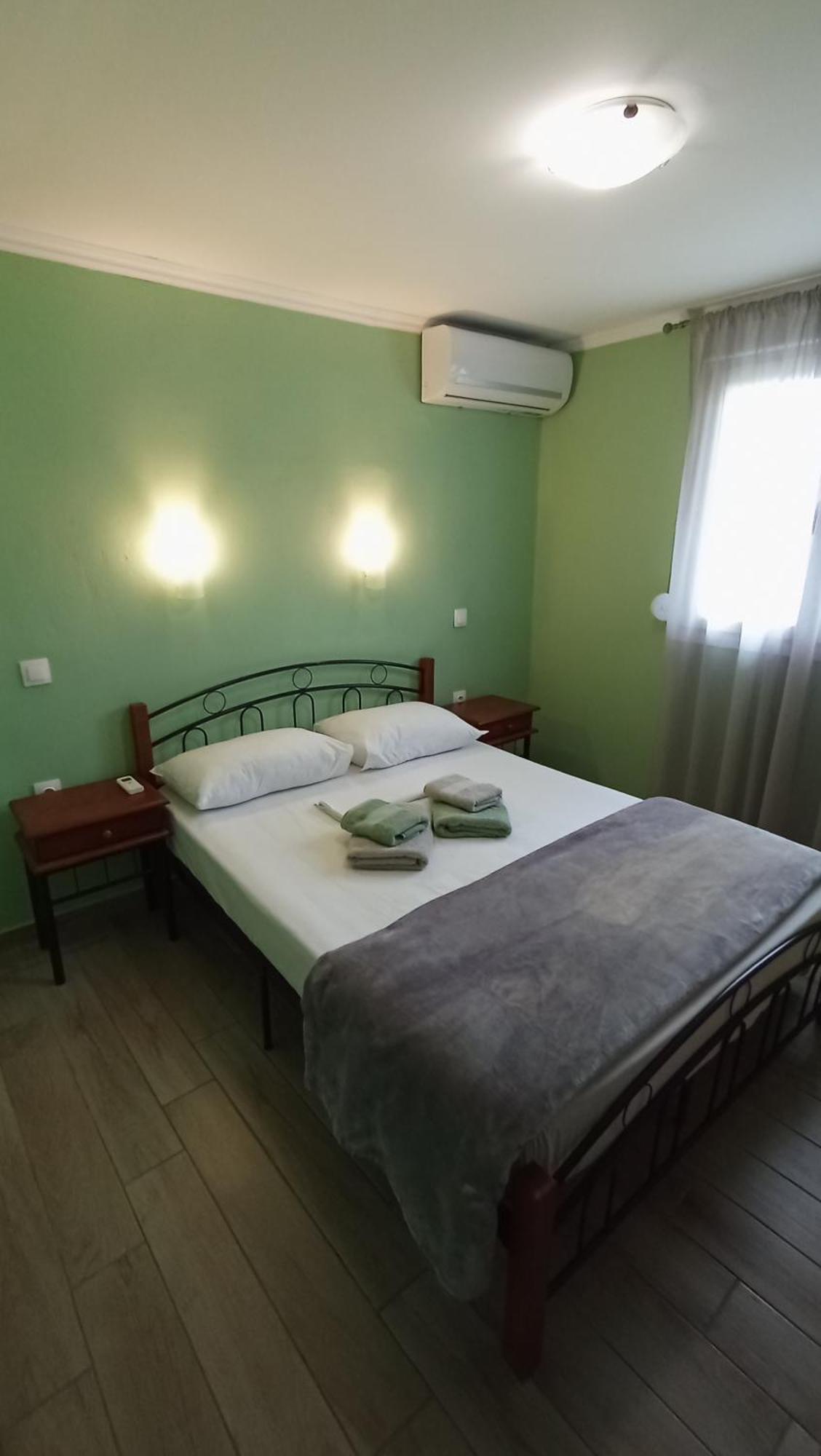 House Eugenia Sarti Apartment Luaran gambar